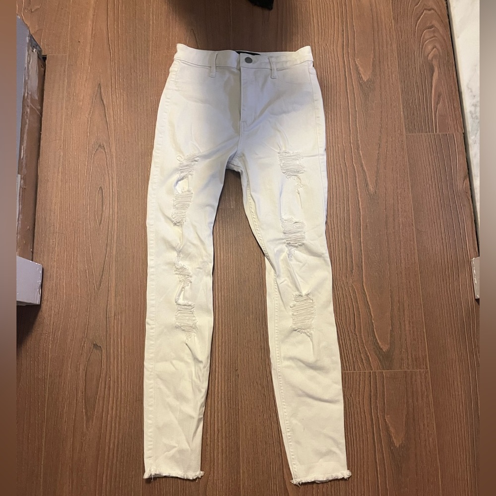 Hollister White Ripped Jeans Size 5 Short Perfect Condition